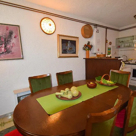 Petrlin Apartment *