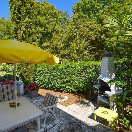 Apartment Petrlin Malinska